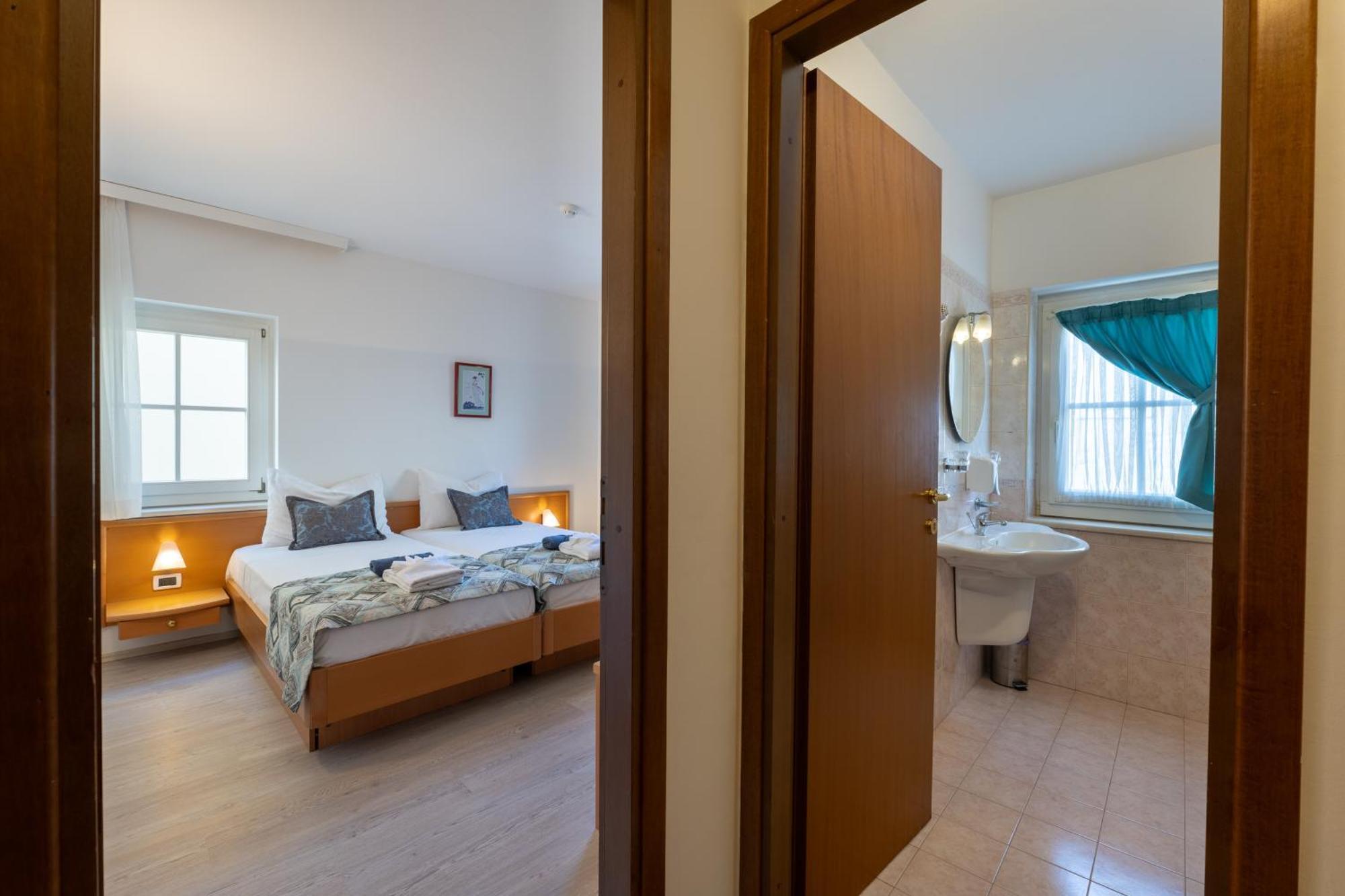 Villa Fontana Trogir Zewnętrze zdjęcie